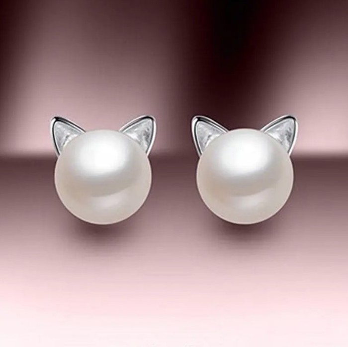 Pearl Kitty Cat Earrings