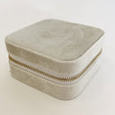 Pearl Eloise Velvet Jewelry Case