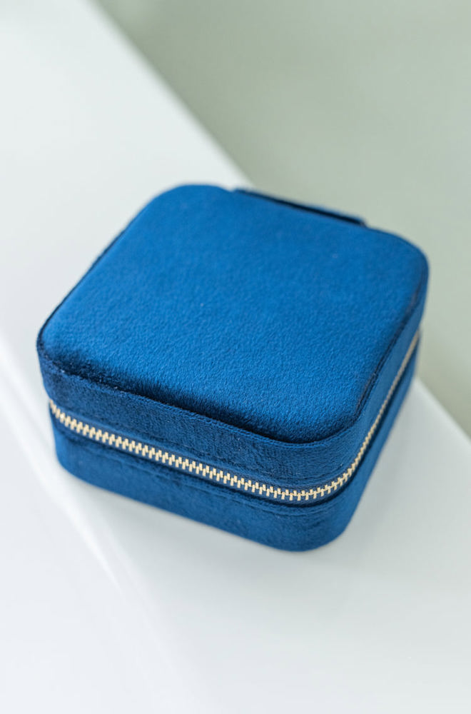 Eloise Velvet Jewelry Case