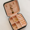  Kristen Jewelry Case