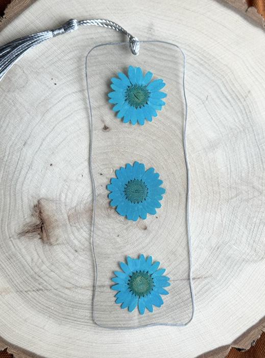 Pressed Daisy Flower Bookmark