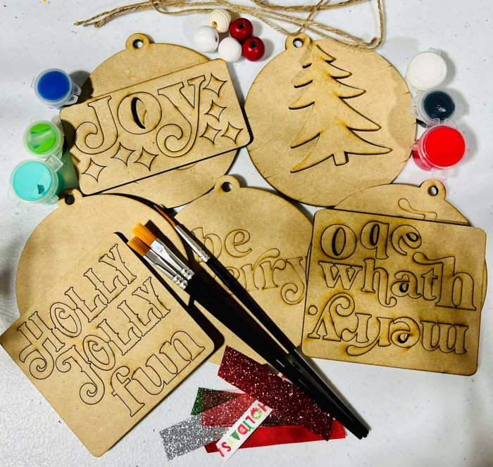 DIY Retro Ornaments - 5 Ornaments ready to paint - Perfect for family or friends - Everything included for a fun night of crafting!