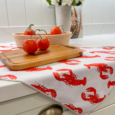 Reversible Waffle Knit Kitchen Towel "Coastal Claws"