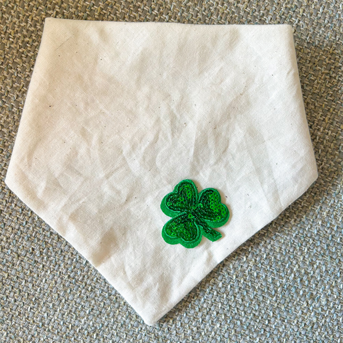 St. Paddy’s Bandanas for Your Dog 🍀  ✨ Luck Just Got Sparkly! 