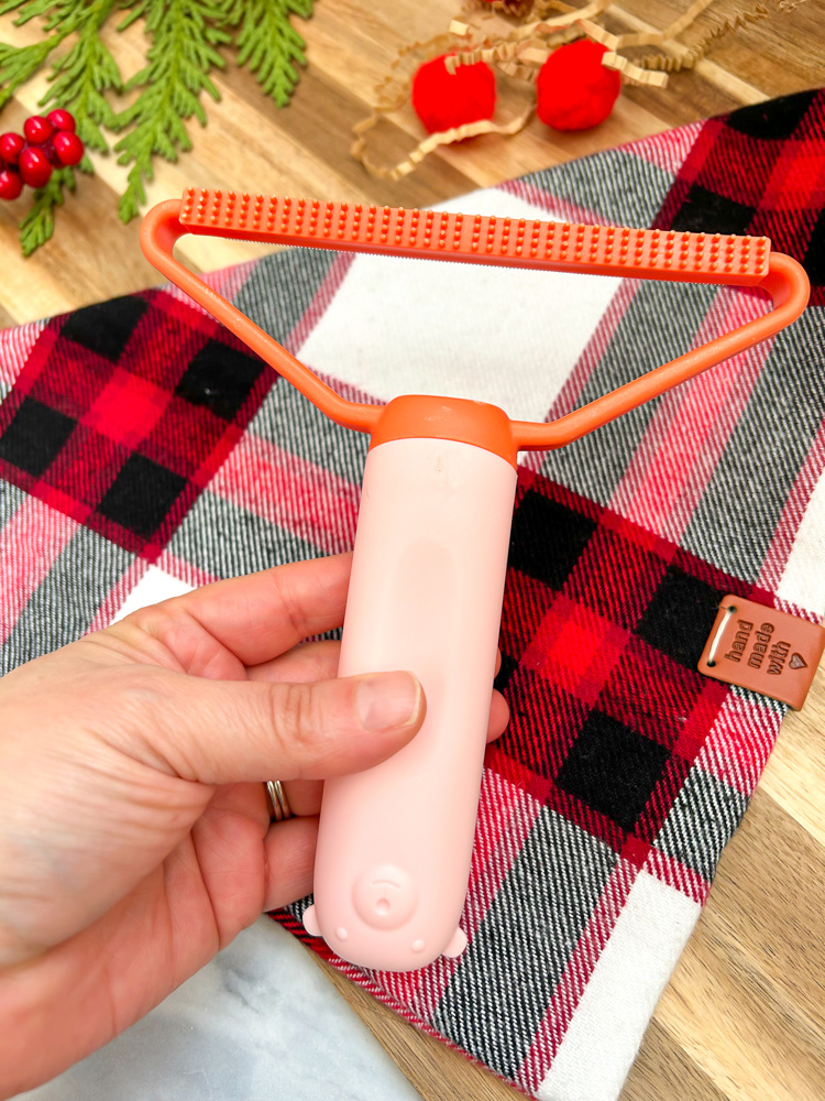 Pet Hair remover | Lint remover | dog hair | A tool for clothes and furniture