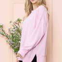 S-M LIGHT PINK WAVE RIB OVERSIZED SWEATSHIRT WITH SIDE SLIT