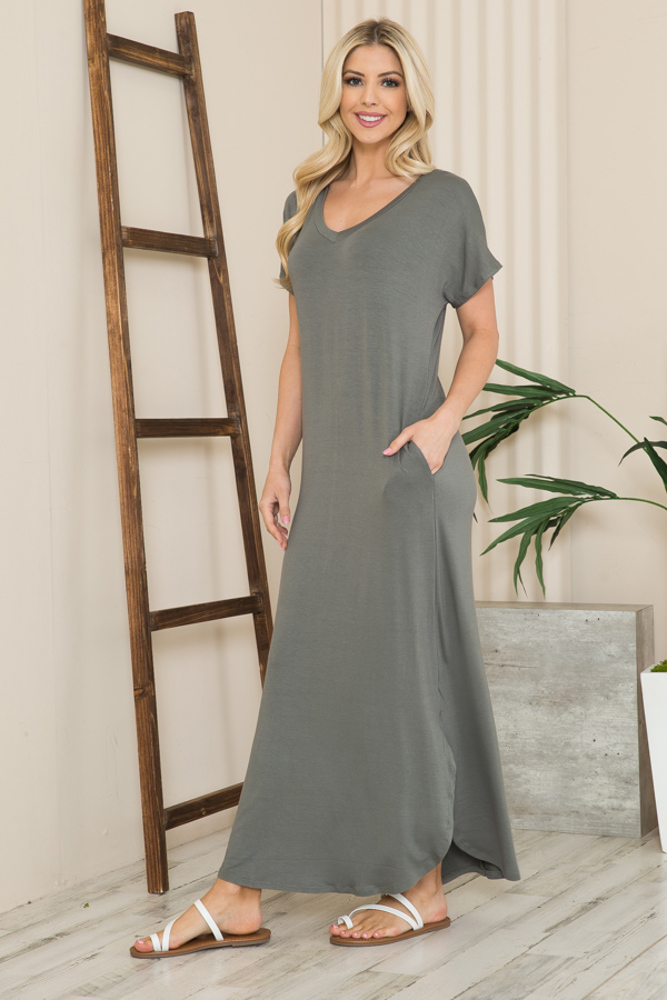 SHORT SLEEVE MAXI DRESS WITH SIDE SLIT AND POCKETS