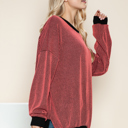 L-XL CORAL TWO COLOR WAVE RIB SWEATSHIRT WITH SIDE SLIT