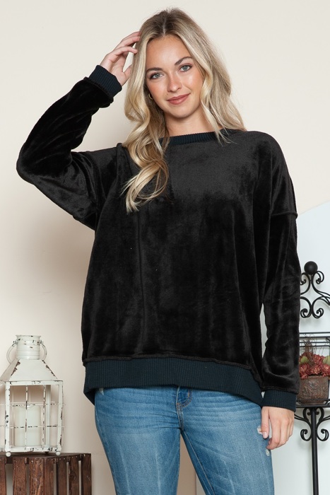 OVERSIZED PLUSH SWEATSHIRT