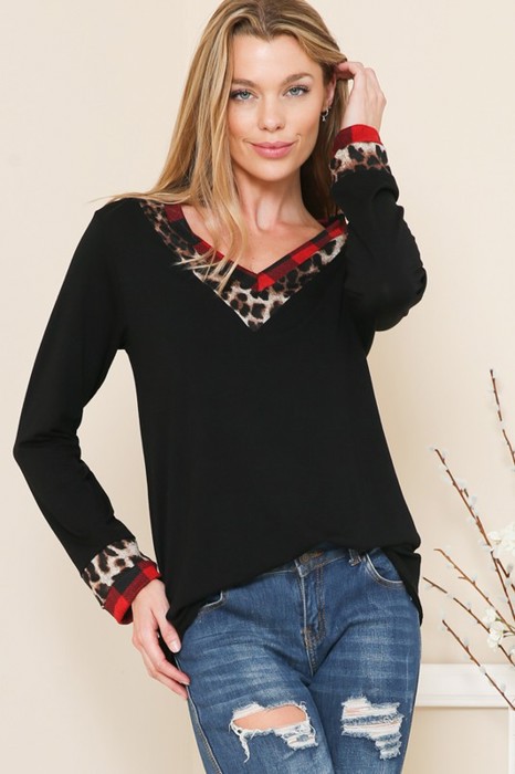 V-NECK TUNIC WITH LEOPARD PLAID CONTRAST DETAIL
