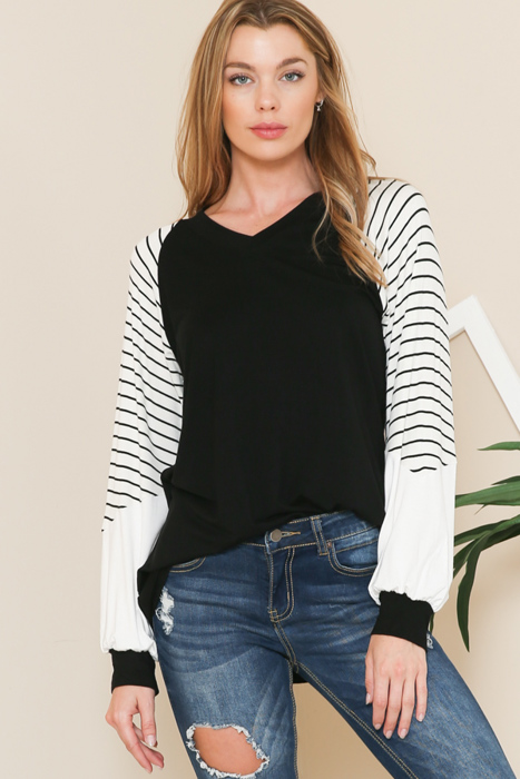 V-NECK BASEBALL TUNIC WITH STRIPE SLEEVES