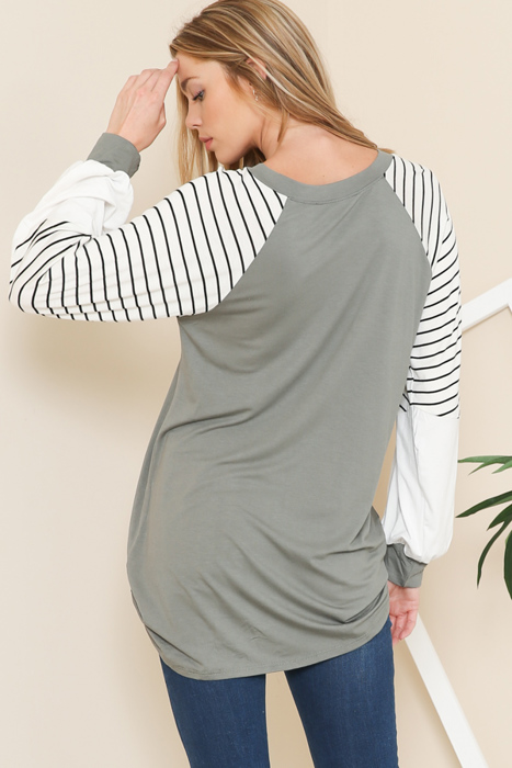 V-NECK BASEBALL TUNIC WITH STRIPE SLEEVES