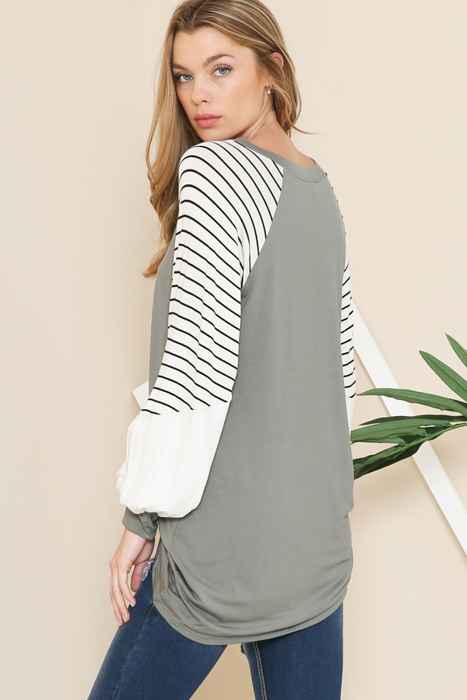 V-NECK BASEBALL TUNIC WITH STRIPE SLEEVES