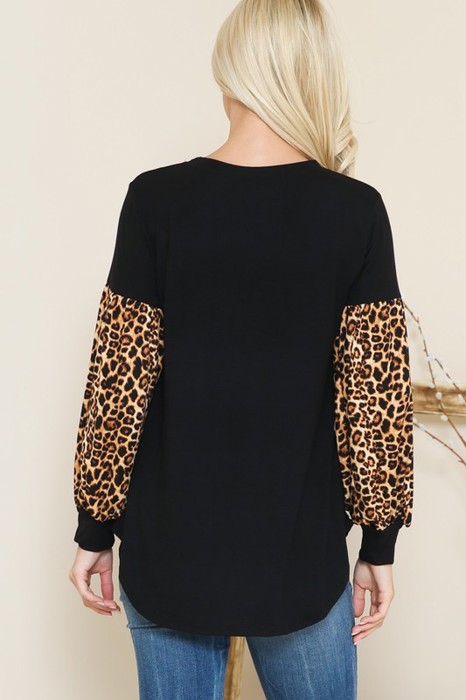 TUNIC TOP WITH PUFF CONTRAST SLEEVES