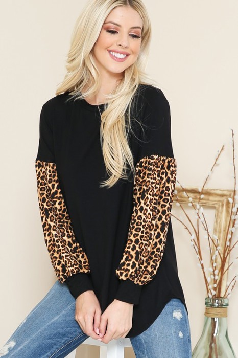 TUNIC TOP WITH PUFF CONTRAST SLEEVES