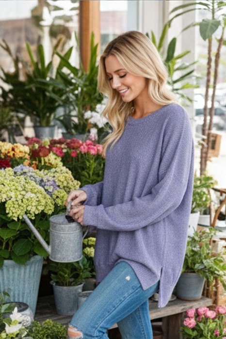 WAFFLE OVERSIZED SWEATSHIRT WITH SIDE SLIT