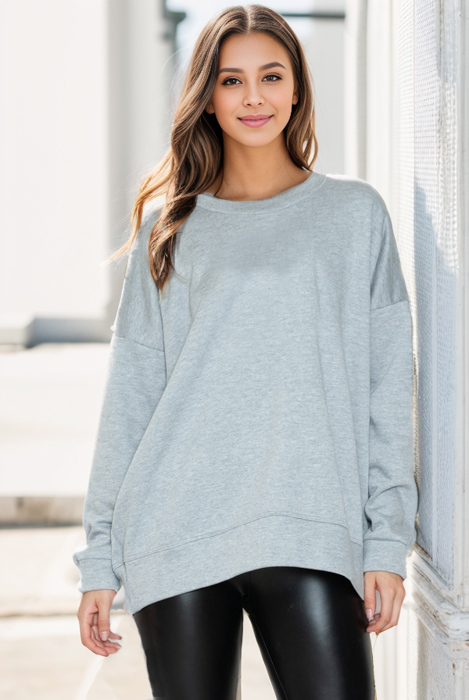 SOLID FLEECE OVERSIZED SWEATSHIRT