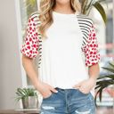  COLOR BLOCK WITH HEART SLEEVES TOP