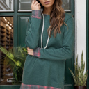  BRUSH HOODED SOLID TUNIC TOP WITH PLAID CONTRAST 