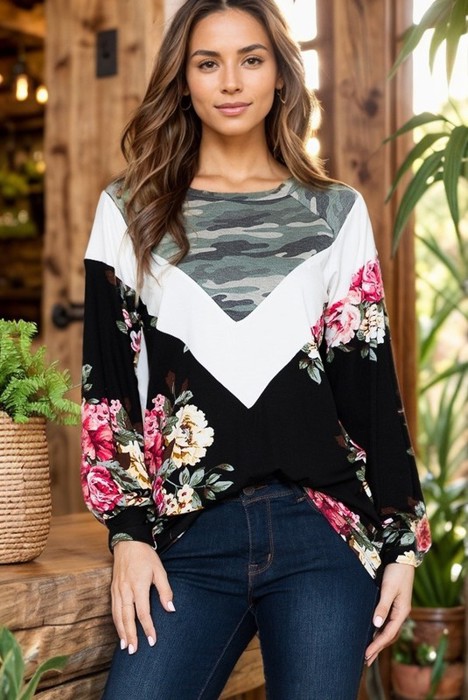 COLOR BLOCK TUNIC TOP WITH FLORAL AND CAMO DETAIL