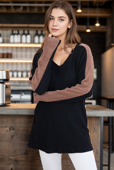 V-NECK TUNIC TOP WITH FUZZY SLEEVE CONTRAST