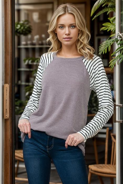 Raglan Solid top with stripe long sleeve 