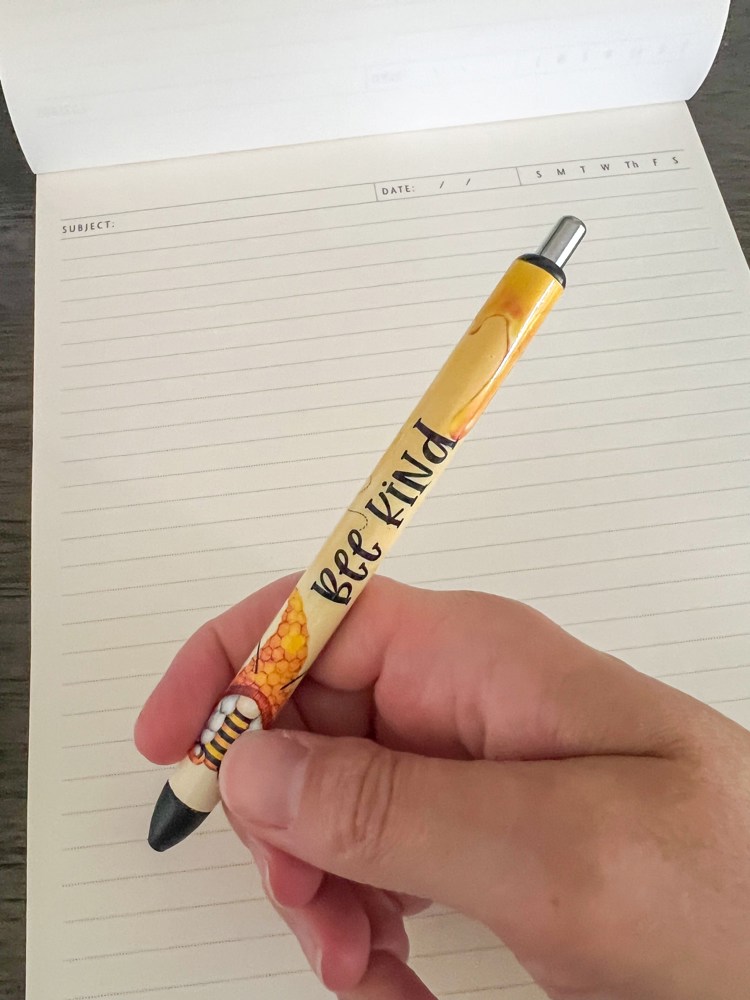 Bee Kind Pen With 1 Refill