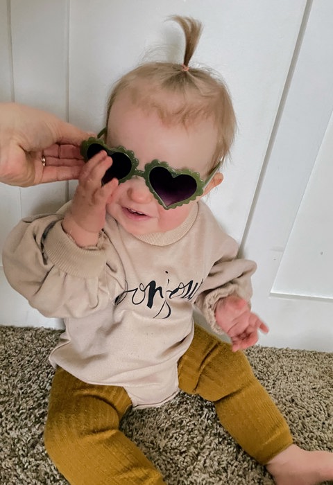 Scalloped Heart Kids Sunnies | 7 Colors