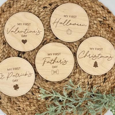 Baby's First Holiday Milestone Wooden Discs – Photograph With Every Special Moment!