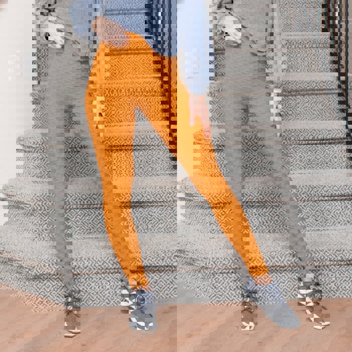 Cellulite Hiding Leggings with Cell Phone Pocket
