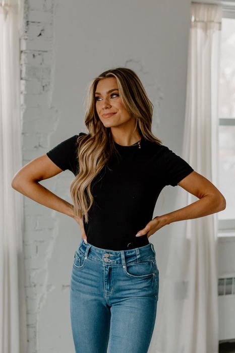 Zenana Basic Crew Neck