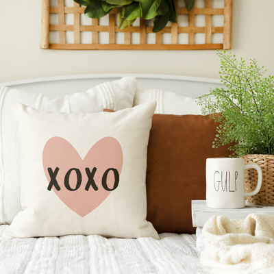 XOXO Valentine's Day Throw Farmhouse Pillow Cover 18x18