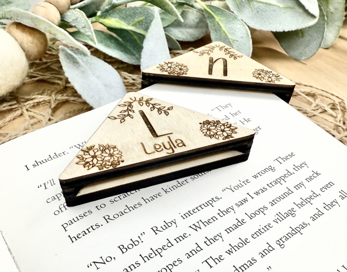 Personalized Corner Bookmark, Personalized Bookmark, Wooden Bookmark, Gifts for Book Lovers