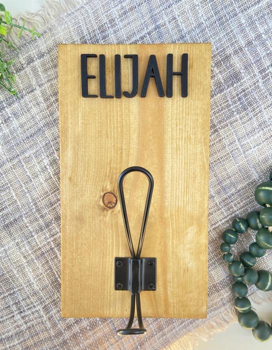 personalized backpack/towel hook, back to school, towel holder, bathroom organizer, front entry hooks, mudroom, personalized hooks
