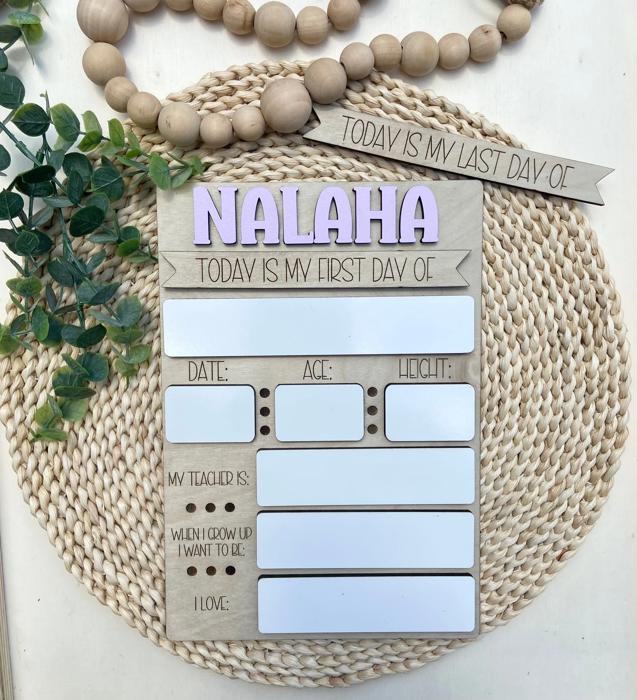 Back to School Prop, Personalized First Day of School Sign, Reusable Dry Erase Sign for First Day of School,Last Day of School Sign