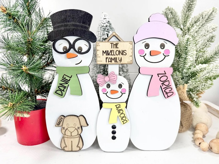 Personalized Snowman Family Decor, Snowman Family Decorations, Snowman Decor, Personalized Gift, Winter Home Decor