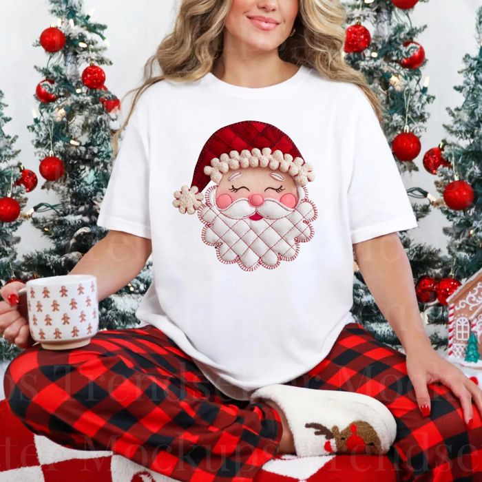 Quilted Santa Face Tee – Cozy Christmas Graphic Shirt