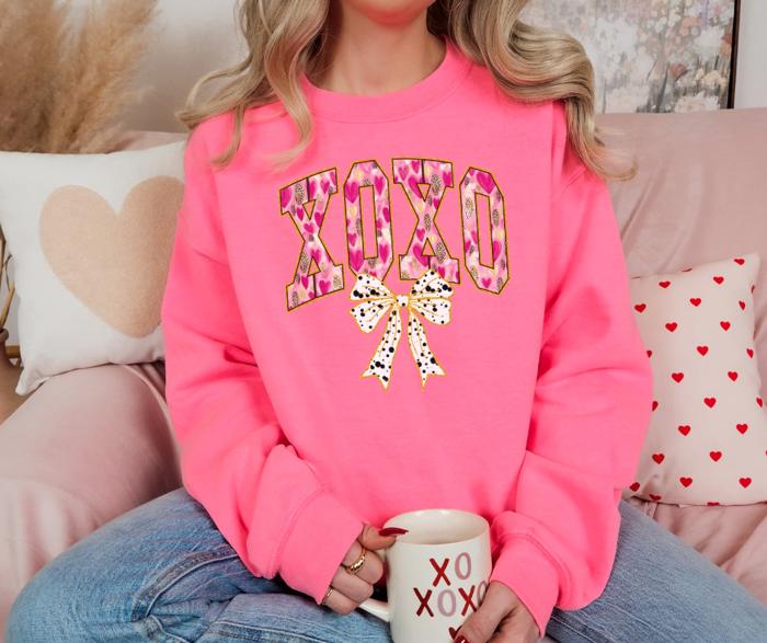 XOXO Bow Sweatshirt | Pink Leopard Valentine's Day Crewneck Sweatshirt