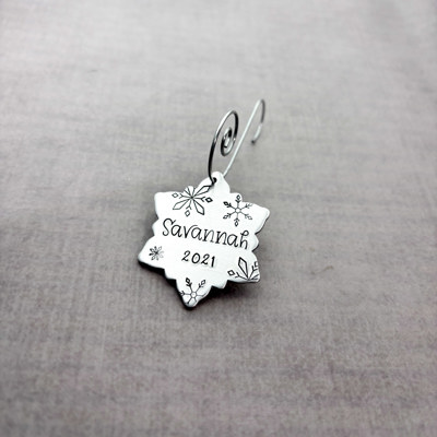 Custom Personalized Snowflake Ornament with Name & Year 