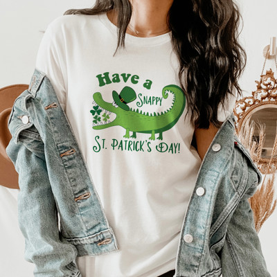 Have a Snappy St. Patrick's Day Snapping Green Alligator Clover Shamrocks Lucy Hat Soft Cozy Longer Length Unisex Graphic Tee T-shirt