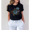  Vintage Faux Embroidery Blue Floral Flowers Bouquet Retro Vintage Boho style Ultra Soft Graphic Tee Unisex Soft Tee T-shirt for Women or Men