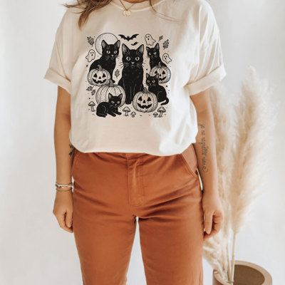 Spooky Black Cats And Jack-O-Lanterns Pumpkins Halloween - T-Shirt (Crewneck)  100 Cotton Heavyweight Tee (Unisex)  Comfort Colors