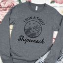  I RUN A TIGHT Shipwreck - Long Sleeve (Crewneck)