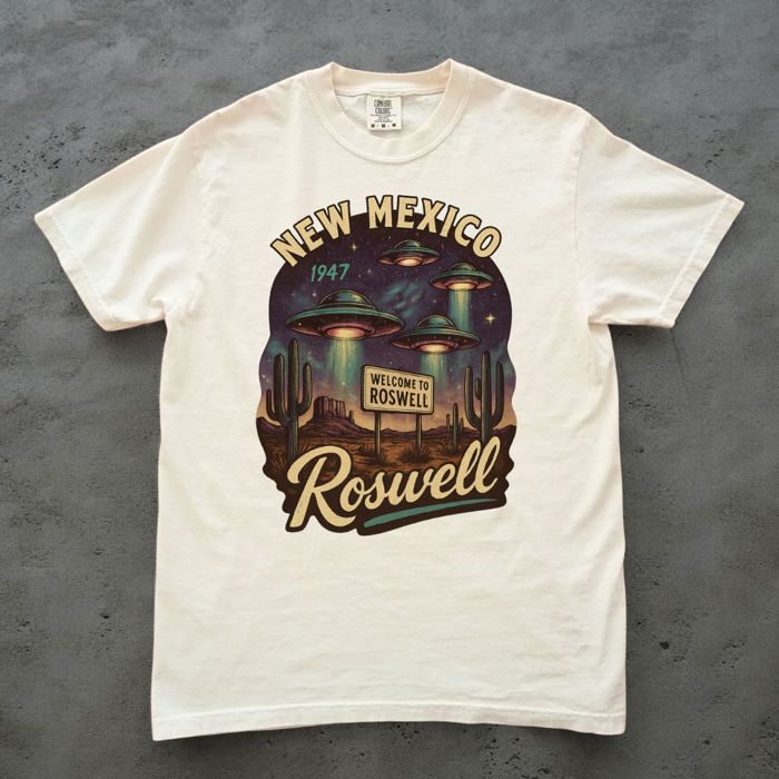 Welcome To Roswell New Mexico Alien Night Scene - T-Shirt (Crewneck)  100 Cotton Heavyweight Tee (Unisex)  Comfort Colors