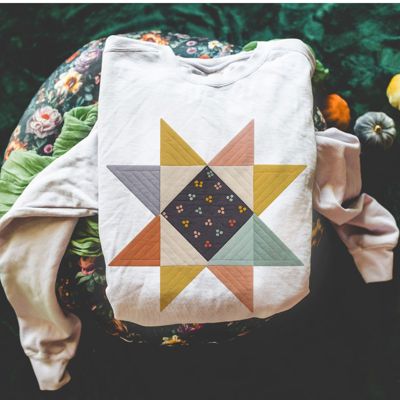 Vintage Cottage Core Prairie Star Design - Sweatshirt (Crewneck)  Poly-Cotton Colors (Unisex)  Gildan