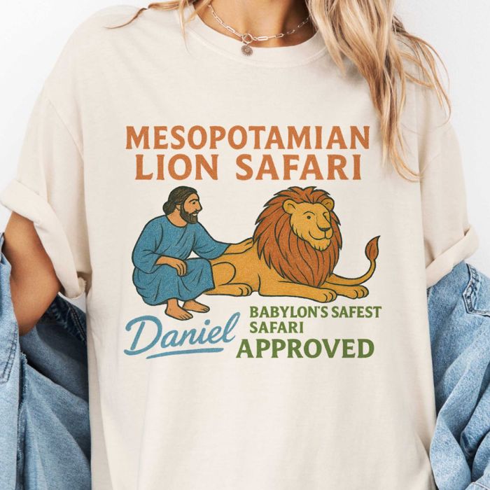 Mesopotamian Lion Safari Funny Bible Christian Shirt Daniel and The Lions Den - T-Shirt (Crewneck) Heavyweight Tee (Unisex) Comfort Colors
