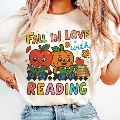 Fall In Love With Reading Fall Autumn Teachers Back To School - T-Shirt Soft Wash Cotton Heavyweight Tee Comfort Colors