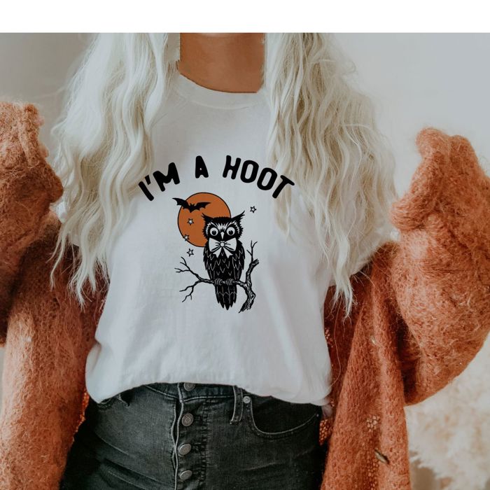 Im A Hoot Vintage Retro 1920s Halloween Vibes - Softer Longer Length Bella Canvas Tee