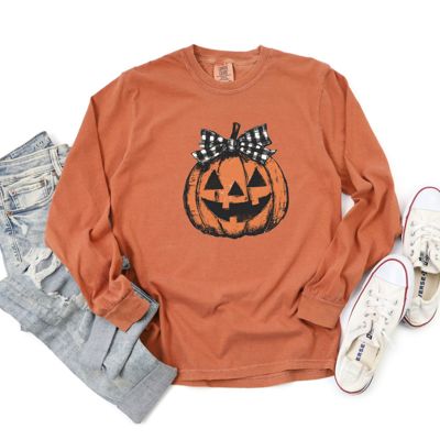 Cute Wood Painted Boutique Style Jack-o-Lantern Pumpkin - Soft wash Cotton Long Sleeve (Heavyweight) (Unisex) Comfort Colors