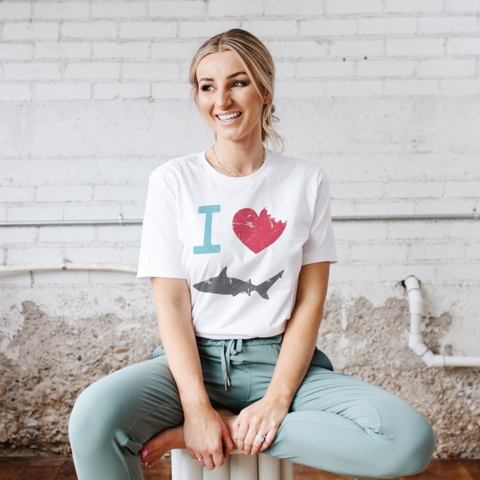 I love Sharks Heart Bite Love | Soft Unisex T-shirt